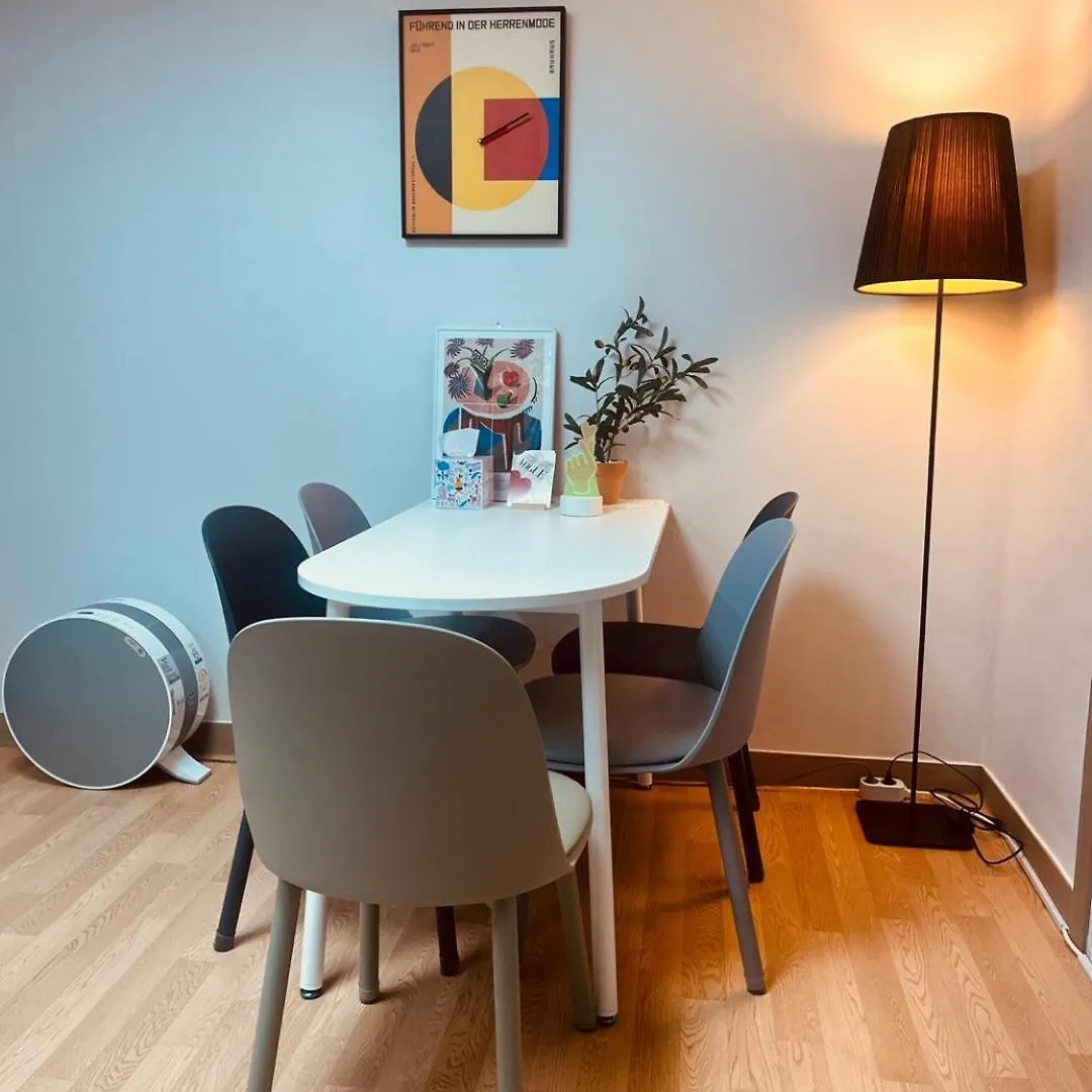 Апартаменты Hongdae Station 5Min Full Option Сеул